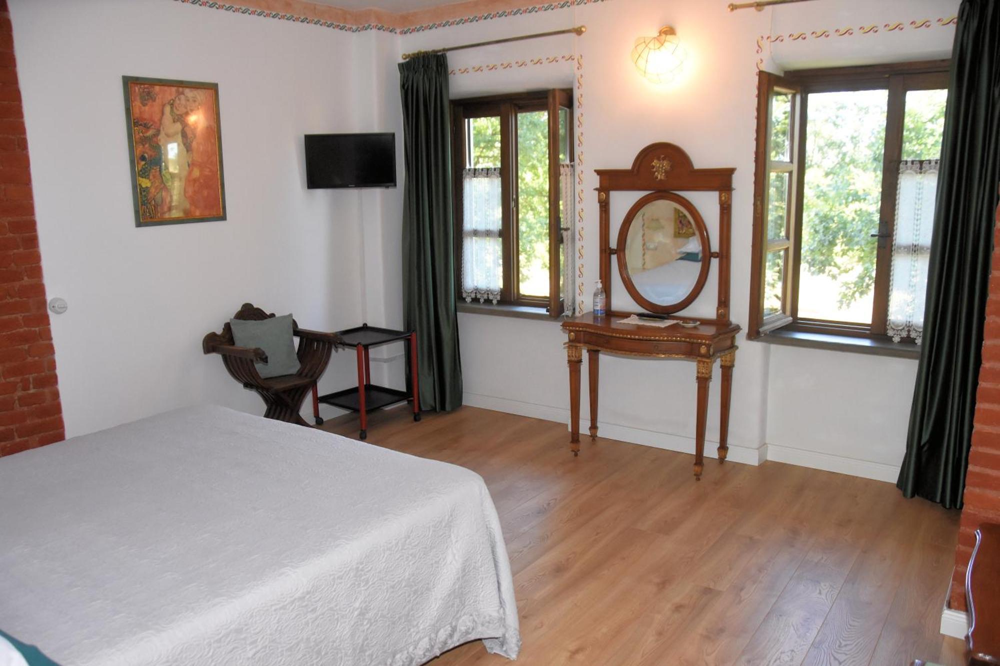 Guest House La Carolina Tigliole Экстерьер фото