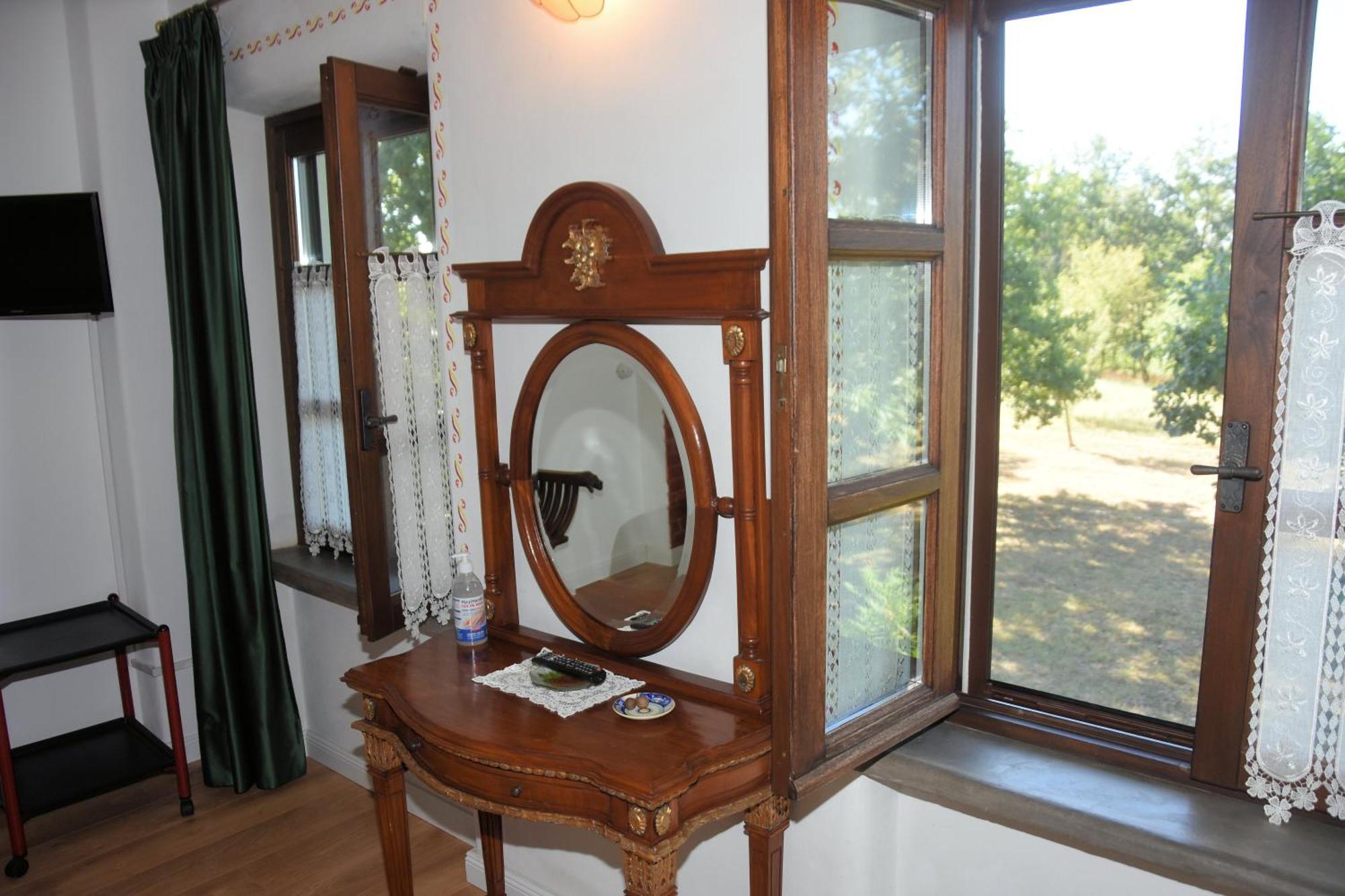 Guest House La Carolina Tigliole Экстерьер фото
